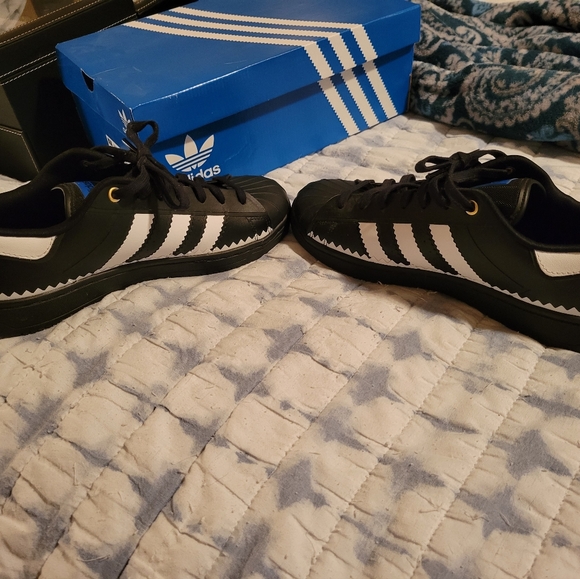 Adidas superstar mens size 8.5 black and white - Picture 2 of 8